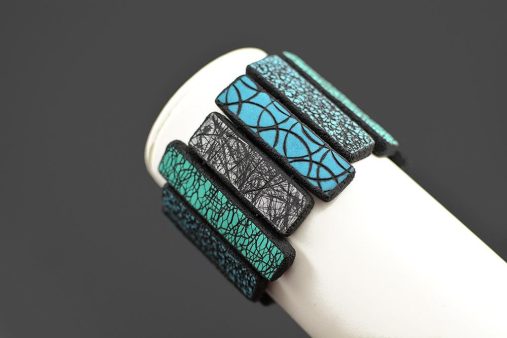 ročno izdelana unikatna zapestnica modra zelena turkiz - unikanakit.si