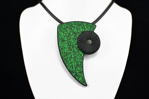 unikatna zelena verižica Metrik - Unika Nakit unikatna zelena verižica Metrik - Unika Nakit