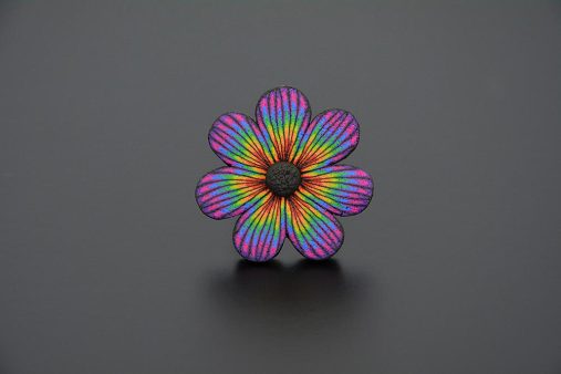 unikaten-modni-prstan-pisana-rozica