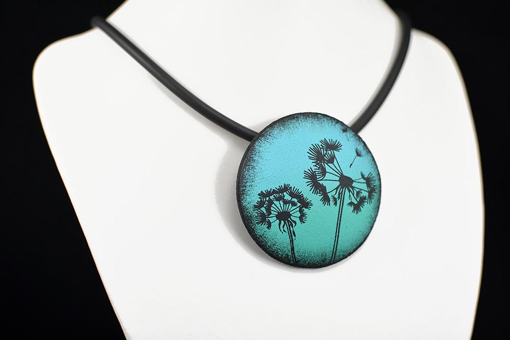 Ročno izdelana unikatna verižica modro zelena regratova lučka - Unika Nakit