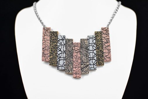 unikatna verižica bež roza - Mors - Unika Nakit