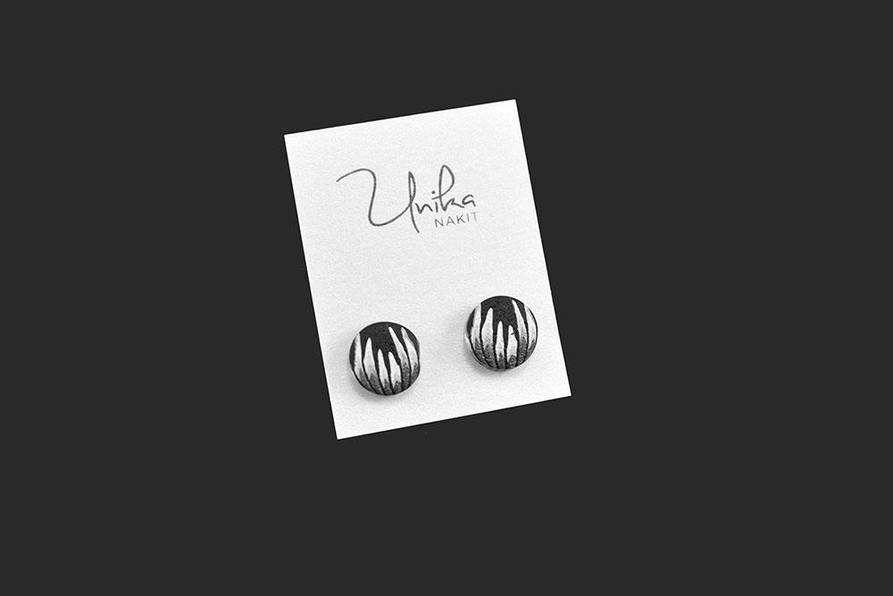ročno izdelani unikatni uhani črno beli sivi - Unika Nakit