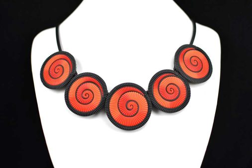 Unikatna ogrlica rdeča Spiralas - Unika Nakit Unikatna ogrlica rdeča Spiralas - Unika Nakit